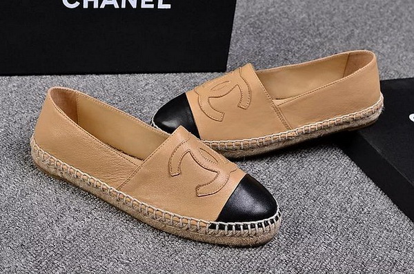 CHANEL Loafers Women--086